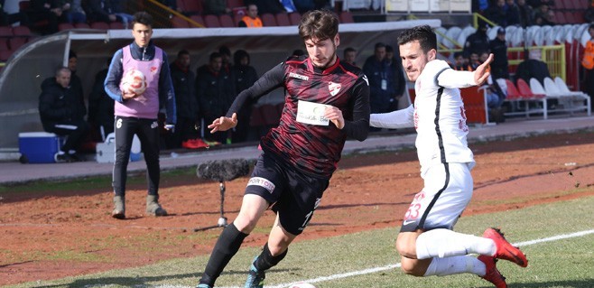 Ümraniyespor lider geldi lider döndü
