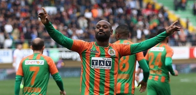 Başkandan Vagner Love ve Emre Akbaba açıklaması