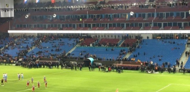 Cumhurbaşkanı Erdoğan gitti, taraftar kalmadı
