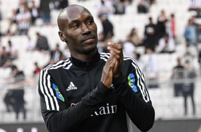 Atiba Hutchinson futbolu bıraktı