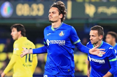 Enes Ünal'a büyük onur! Gafeta'nın en iyi oyuncusu