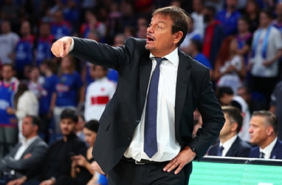 Ve Ergin Ataman, ilk transferini Fenerbahçe'den yaptı