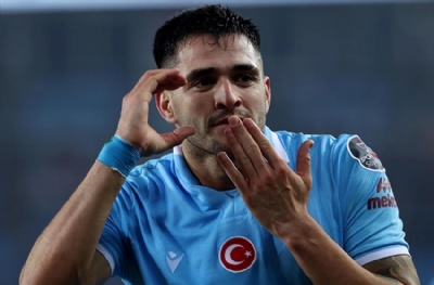 Maxi için kıyasıya pazarlık! Meksika-İspanya savaşı