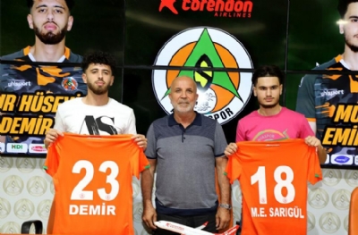 Alanyaspor'dan transfer şov! İki genç daha imza attı