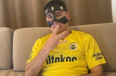 Emre Mor burnunu yaptırdı!