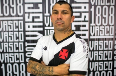 Beşiktaş'ın eski yıldızı Gary Medel'den sürpriz transfer