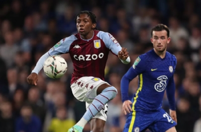 Fenerbahçe'den resmi teklif! Aston Villa'dan cevap geldi  