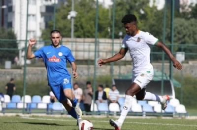 Alanyaspor hazırlık maçında Ç. Rizespor'u 3-1 yendi