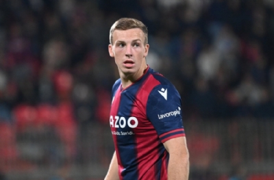 Devlerin istediği Lewis Ferguson, Bologna'da kaldı