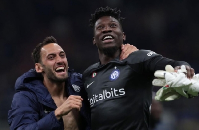 Manchester United, David de Gea'nın yerini Andre Onana'yla doldurdu