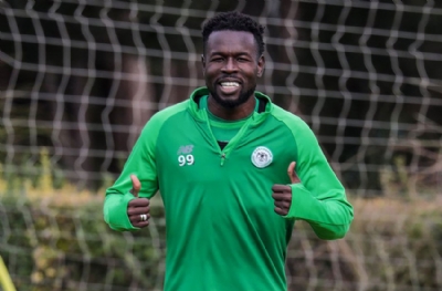 Göztepe duyurdu! Mame Diouf imzayı attı