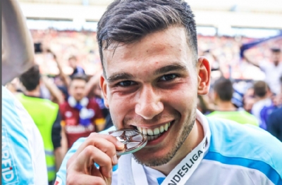 Trabzonspor'dan milli takımın sağ bekine resmi teklif 