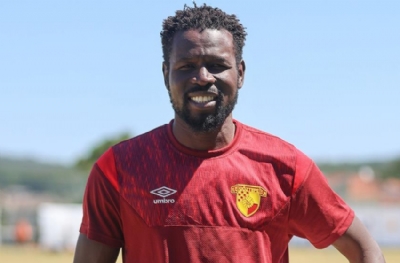 Göztepe'de Mame Diouf, ilk antrenmanına çıktı