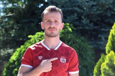 Abdulkadir Parmak resmen Sivasspor'da