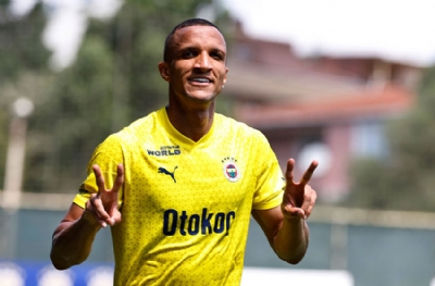 Fenerbahçe'de Rodrigo Becao ilk antrenmanına çıktı