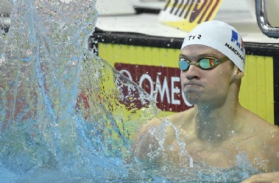 Michael Phelps'in 15 yıllık dünya rekorunu Leon Marchand kırdı