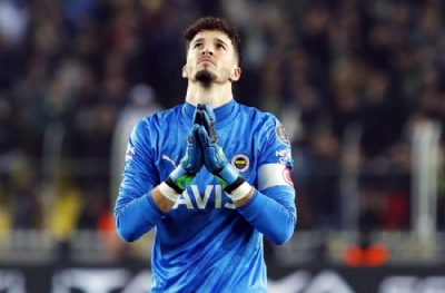 Daily Mail: Manchester United'tan Altay Bayındır'a teklif
