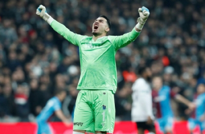 Uğurcan Çakır Galatasaray'a, Dominik Livakovic Trabzonspor'a