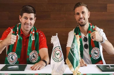 Jordan Henderson ve Steven Gerrard yeniden buluştu