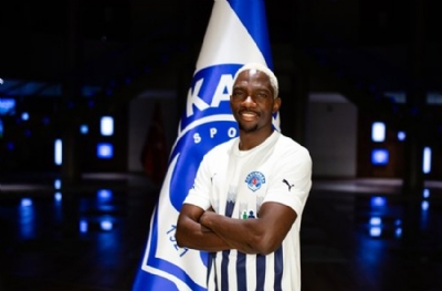 Kasımpaşa, 3. kez Kenneth Omeruo’yu kadrosuna kattı