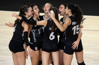 Beşiktaş Kadın Voleybol Takımı'nın yeni isim sponsoru Ayos oldu