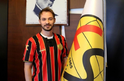 Erkut Şentürk yeniden Eskişehirspor'da