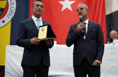 Divan'a Kartal damgası! Plaket verildi