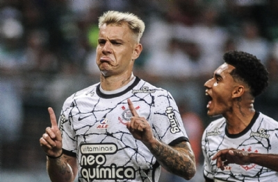 Corinthians, Roger Guedes'i Araplara kaptırıyor