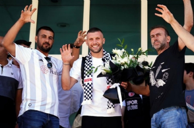 Beşiktaş’ın yeni gol makinesi İstanbul’a geldi