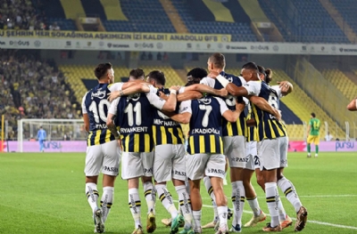 Fenerbahçe'ye Djiku şoku! Zimbru maçının kadrosundan çıkarıldı