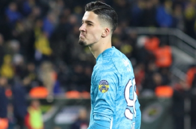 Manchester United için iki aday! Altay Bayındır, David Jenssen