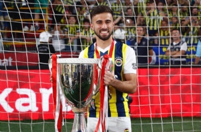 Fenerbahçe'de ayrılık! Diego Rossi'ye yol verildi