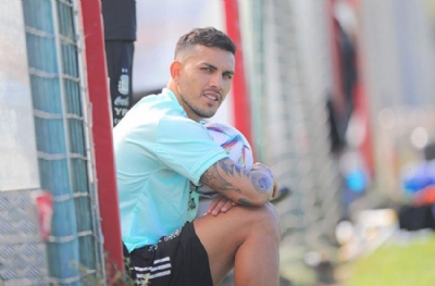 Galatasaray'a İngiliz rakip! Leo Paredes dünden razı