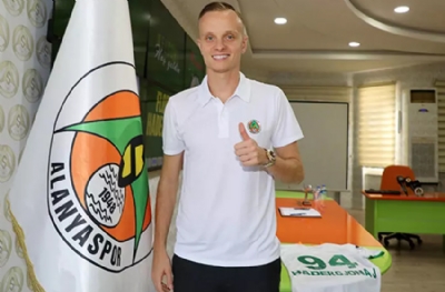 Alanyaspor'a sürpriz bek