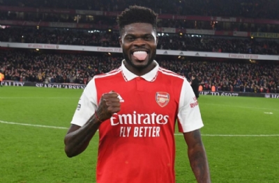 Bir bu eksikti! Tecavüzcü Thomas Partey'i de Galatasaray'a yazdılar