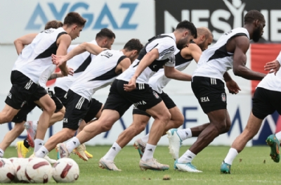 Beşiktaş - Neftçi Bakü maçı ne zaman, saat kaçta, hangi kanalda? Şifresiz veren kanal var mı?