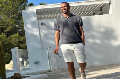 Slimani, Alex'in takımına