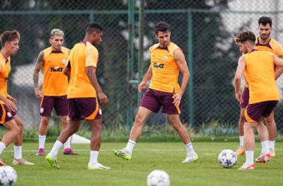 Galatasaray, Molde mesaisini sürdürdü