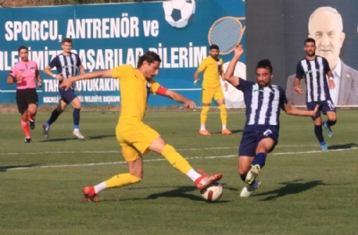 Belediye Derincespor tek golle kazandı