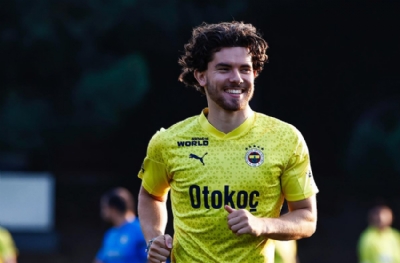 Altay Bayındır'ın Manchester United'a transferine Ferdi Kadıoğlu engeli