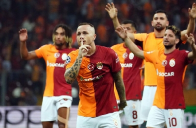 Maç sonu 3’lüsü Angelino’dan