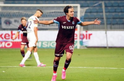 Enis Destan'dan Beşiktaş'a gönderme