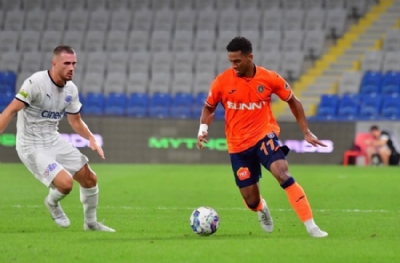 Başakşehir'den Fenerbahçe'nin rakibine