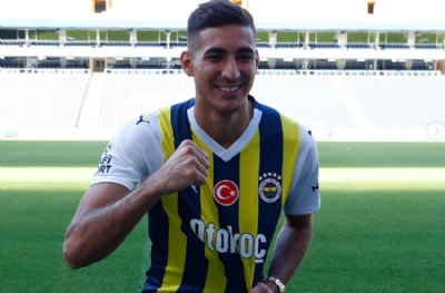 Çocukluk aşkı Mert Müldür’e ihanet etti! Fenerbahçe'den ayrılacak mı?