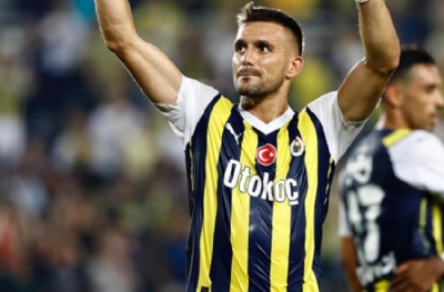 Sırbistan’ın hocası Stojkovic’ten, Tadic’e şok! Yıllarca ona katlandık