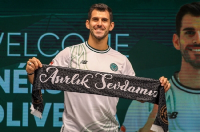 Konyaspor gaza bastı! Nelson Oliveira imzayı attı