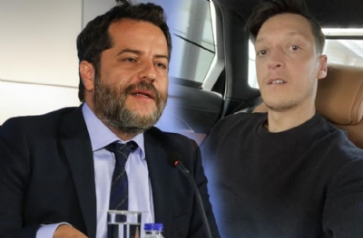 Erden Timur, Mesut Özil’i ikna etmeye çalışıyor
