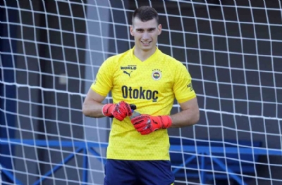 Fenerbahçe'de beklenen an! Livakovic kaleyi teslim alıyor