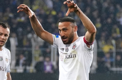Cenk Tosun zirveye göz kırptı! 3 gol kaldı