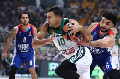 Gözünün yaşına bakmadı! Ergin Ataman, Efes'i yıktı  